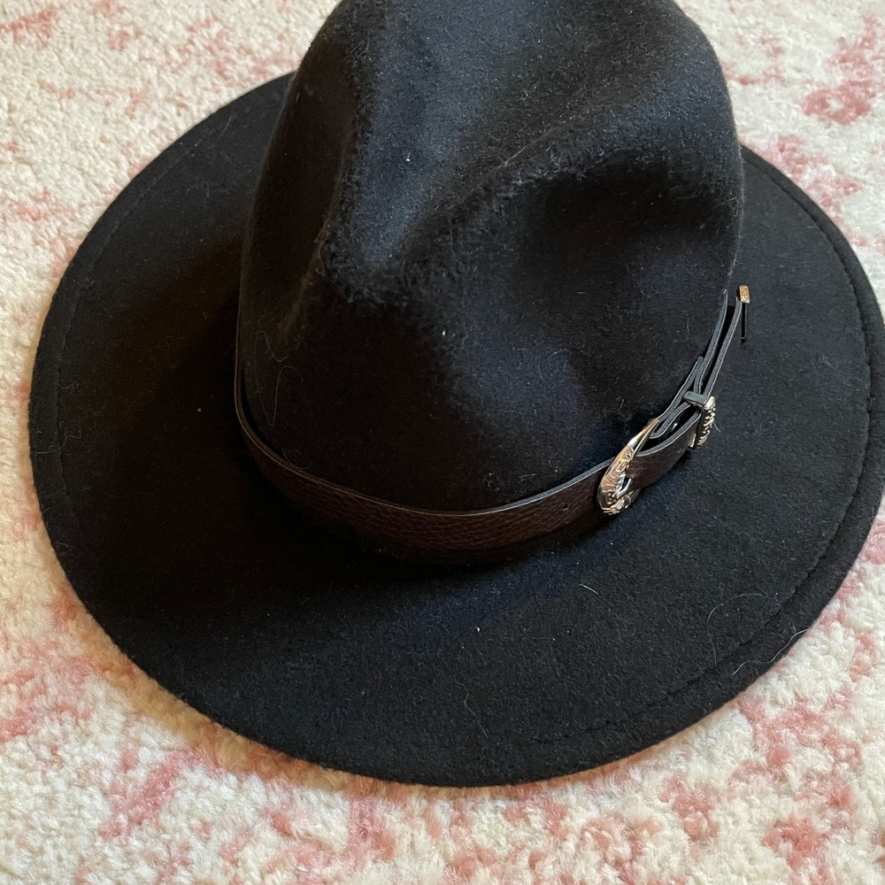 Black hat - Picture 2 of 3